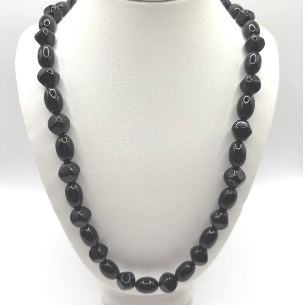 VIntage Trifari Black 28"‎ Bead Necklace Gold Tone Clasp Minimalist